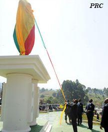 Le Chef de l’Etat inaugure le « Monument aux morts » de Bamenda