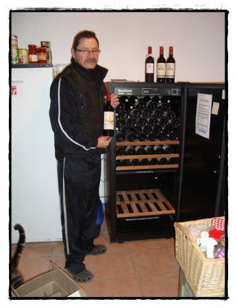 12 décembre 2010, la cave à vis se remplit....