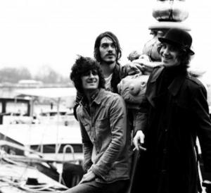 Le sombre brouillard de 6noir