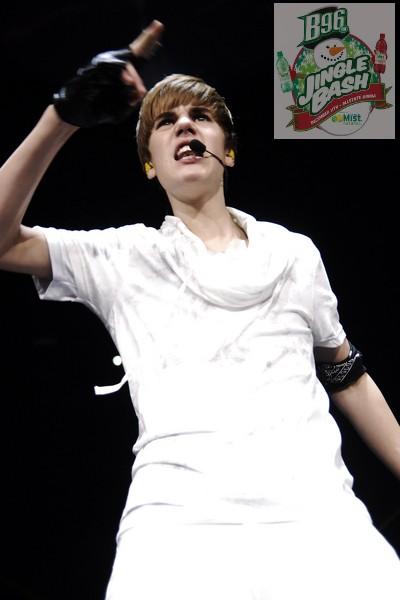 Justin Bieber au B96 Jingle Bash de Rosemont ! (VIDÉO)