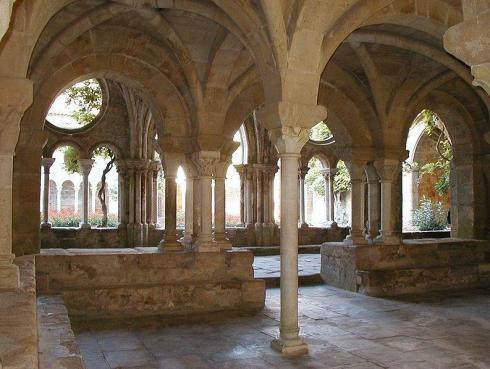 Fontfroide, abbaye cistercienne. La renaissance d'une abbaye.