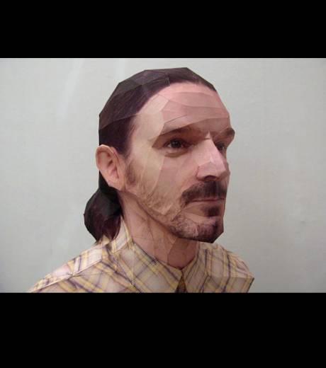 Découvrez d'incroyables portraits 3D réalisées en papier en images