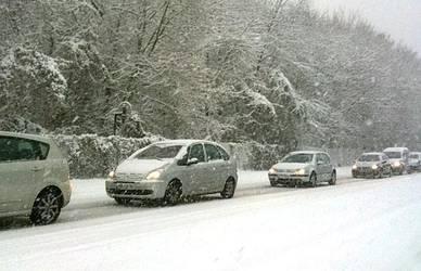 voitures-bloquees-par-la-neige-velizy-78-8-dec-2010.1292397459.jpg
