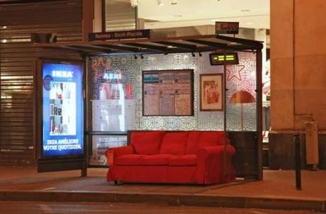 16 ikea abribus 03 500x329 Ikea améliore votre quotidien, même dans les abribus de Paris