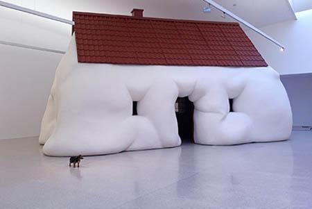 Focus sur l'art provocateur d'Erwin Wurm - 2