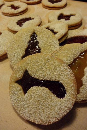 Sablés de Noël à la confiture / JAm Christmas Cookies