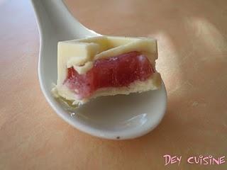 Chocolat blanc fourré à la fraise (Panier gourmand #5)