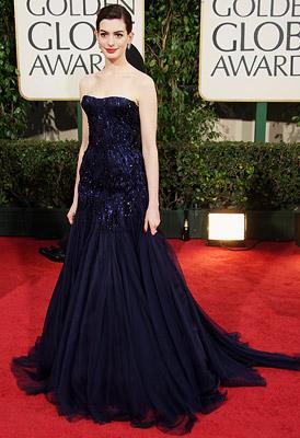 http://img2.timeinc.net/ew/dynamic/imgs/090111/Golden-Globes-Fashion/Anne-Hathaway_l.jpg
