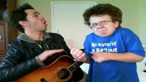 Keenan Cahill en duo avec Andy Grammer une des stars du moment aux US