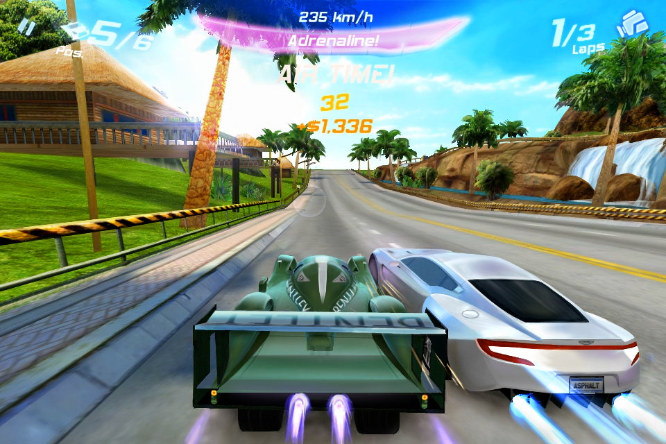 [iTunes] Asphalt 6 : un beau cadeau de Noël en forme de voiture!