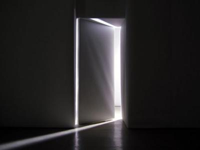 Tu ouvres une porte (Christian Viguié)