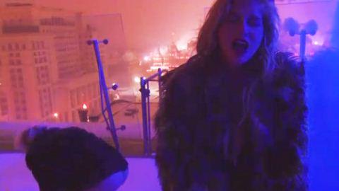 Kesha ... Une vidéo aussi drôle que jolie pour Noël