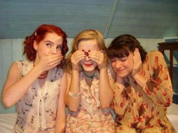 [TWITTER ] Emma Watson fête un joyeux Noël à ses fans via Twitter