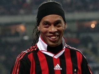 Ronaldinho, ça se corse - FOOTBALL - Transferts