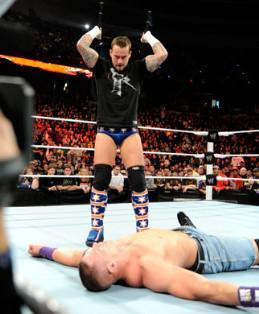 Après avoir été battu par les Nexus, The Champ est attaqué par le leader de la Straight Edge Society CM Punk