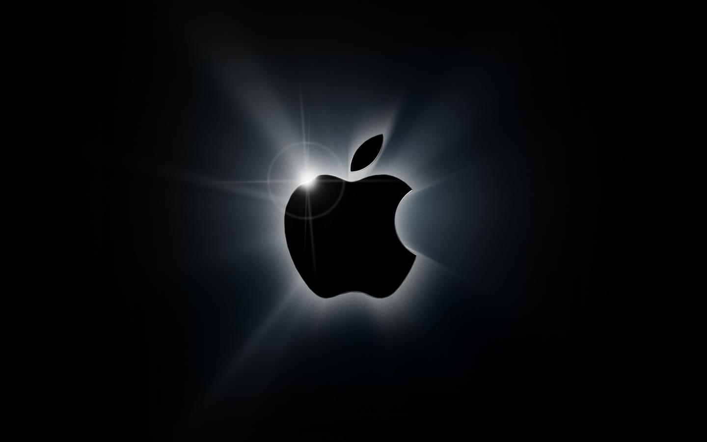 L'antenne de réception cachée derrière la pomme de l'iPhone ! | À Découvrir