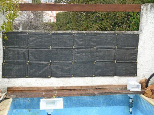 Installation de l'arrosage intégré pour le mur végétal...