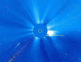 comete-96P-Machholtz-a-l-approche-du-SOLEIL-a-07-42----le.jpg