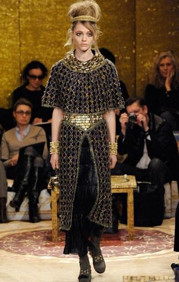 http://imworld.aufeminin.com/dossiers/D20101210/1-Defile-Chanel-Paris-Byzance-4-150044_L.jpg