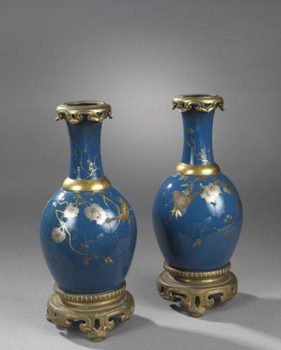 1294159451508260 Paire de vases montés en porcelaine émaillée bleue   Céramique Design & Moderne