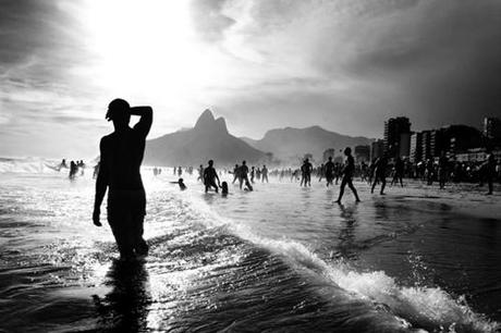 dois-irmaos black and white