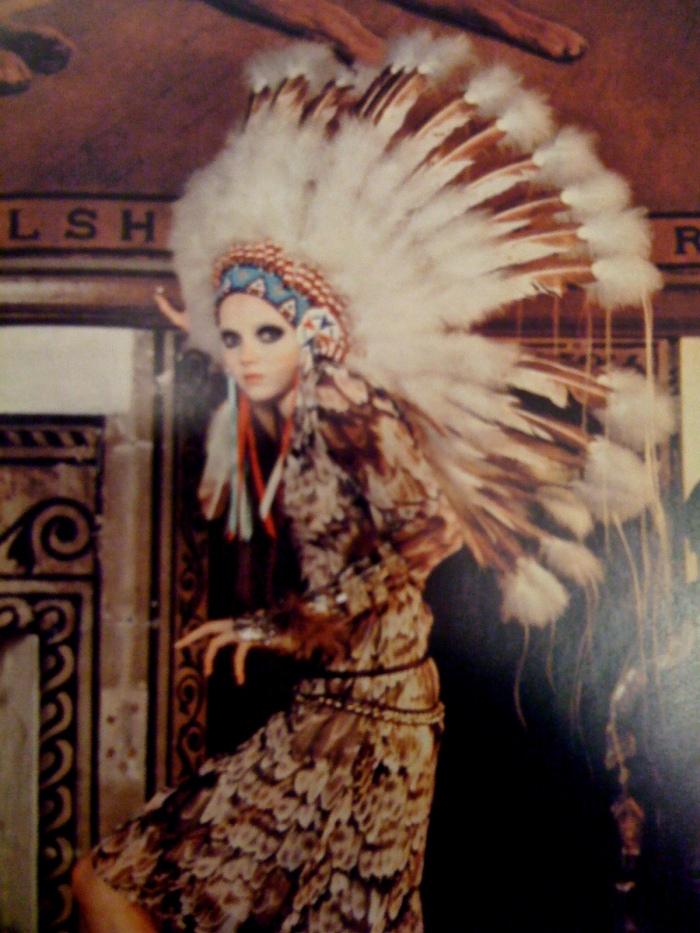 iPhone upload; l’encyclopédie de la mode