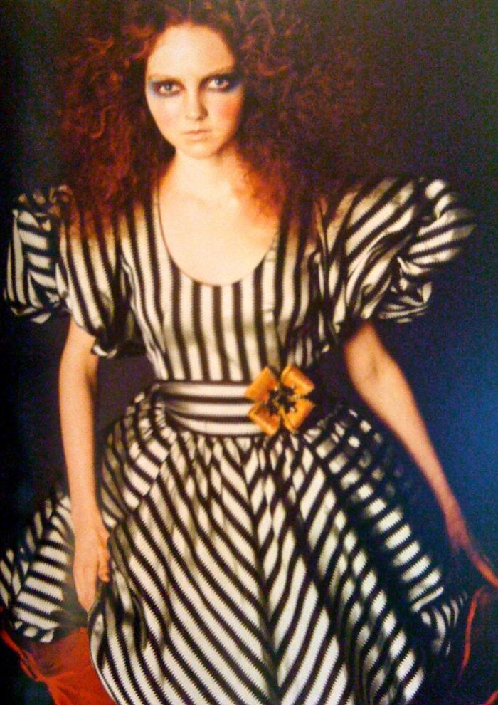 iPhone upload; l’encyclopédie de la mode