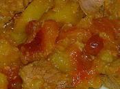 Filet mignon façon tajine pommes terre fruits