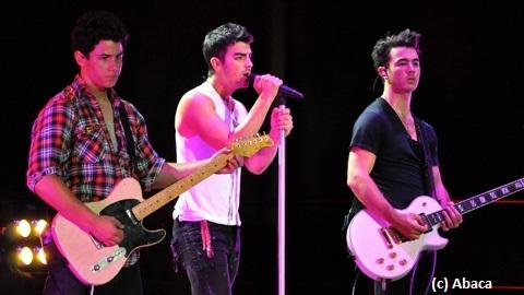 Les Jonas Brothers ... Ils veulent que vous portiez leur nom de famille