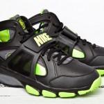 nike zoom huarache tr 150x150 Nike Zoom Huarache TR Mid Black Volt 