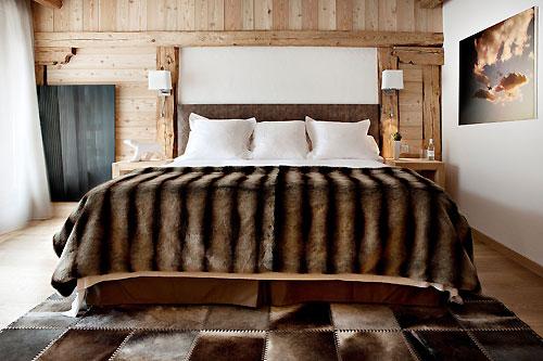 hoosta-magazine-hotel-coeur-village-la-clusaz-double-room