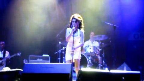 Amy Winehouse ... Regardez son retour sur scène au Brésil