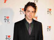 Sébastien Agius (gagnant X-Factor écoutez nouveau tube ''Je marche moi''