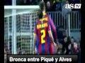 Vidéo altercation (Clash) Piqué Daniel Alves lors match Barcelone Bétis janvier 2011)
