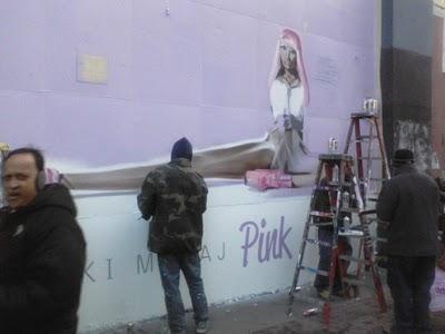 Insolite : Nicki Minaj se voit obtenir une fresque dans sa ville pour la promo de son album