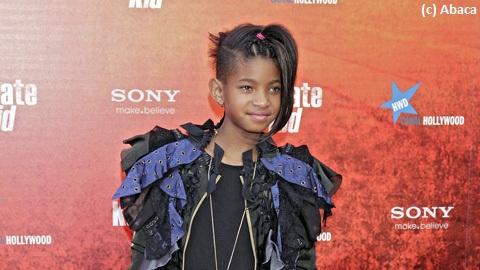 Willow Smith ... wa chanson Whip My Hair cartonne à la radio et ... elle en parle en vidéo