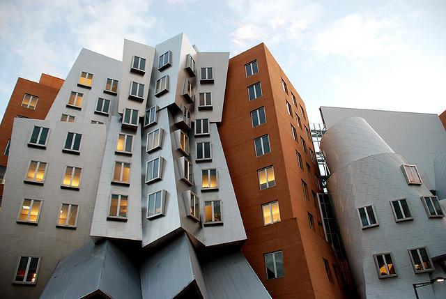 Stata Center dans le Massachusetts, imposant ouvrage de Frank Gehry