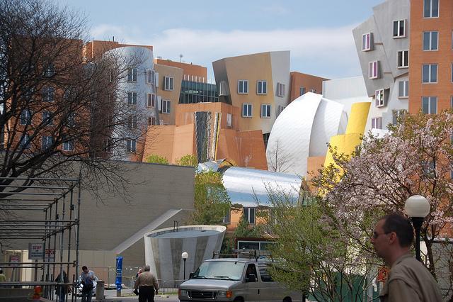 Stata Center dans le Massachusetts, imposant ouvrage de Frank Gehry