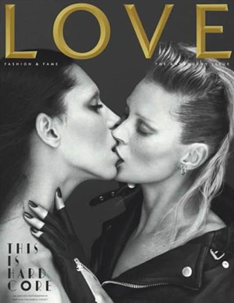 Kate Moss ... elle embrasse une femme ... en Une d'un magazine