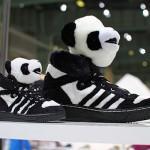 jeremy scott adidas originals panda 03 150x150 adidas Originals Panda x Jeremy Scott 