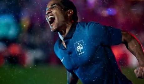 Football Nike et Equipe de France Nike devoile le nouveau maillot des bleus