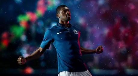 nouveau maillot equipe de france de football Le nouveau maillot de l’Equipe de France de football en détail
