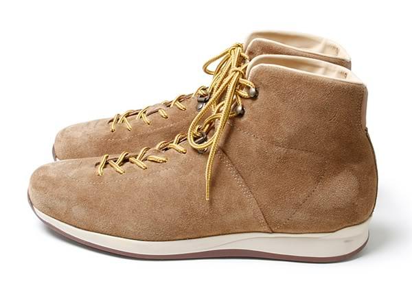 HOBO – S/S 2011 FOOTWEAR COLLECTION