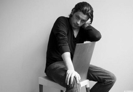 Dédicaces, rencontres de chanteurs/auteurs/acteurs sur Bordeaux