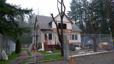 Cinquième jour de construction de la maison des SWAN