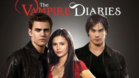 Vampire Diaries saison 2 ... entre Damon et Stefan, le cur dElena balance
