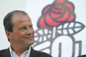 Cambadélis, la rose, la paille, la poutre…
