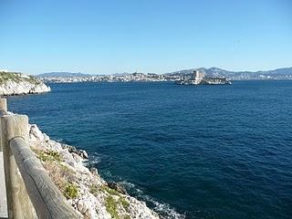 Nous ne sommes pas seuls derrière nos blogs… (l'amitié)