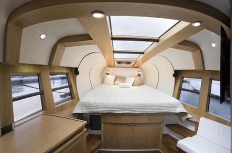 Objet non identifié sur l’eau