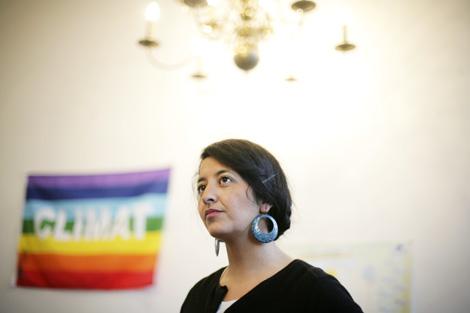Karima Delli dans les bureaux du Parlement Européen à Paris, en janvier 2011 (Audrey Cerdan/Rue89)